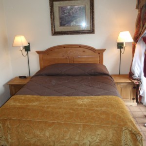 marriott queen bed